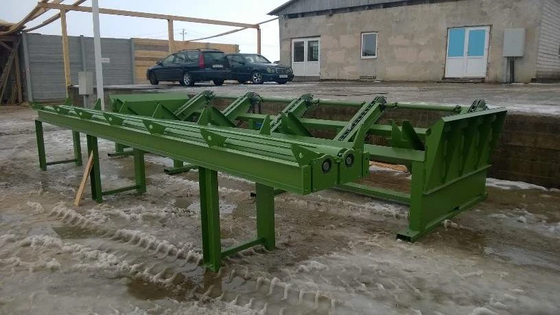 Линия по распиловке леса