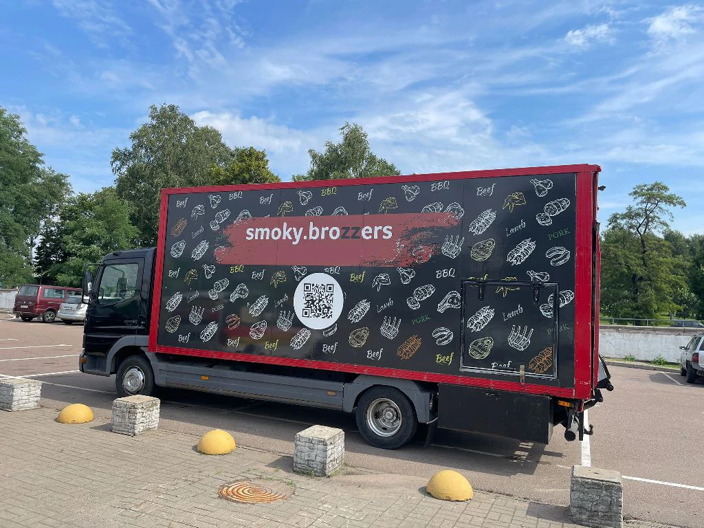 Готовый фудтрак на базе Mercedes-Benz Atego